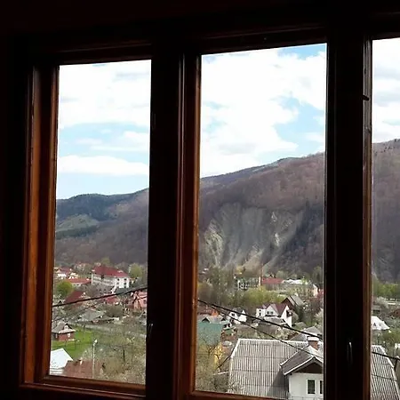 Panorama Konukevi Yaremche